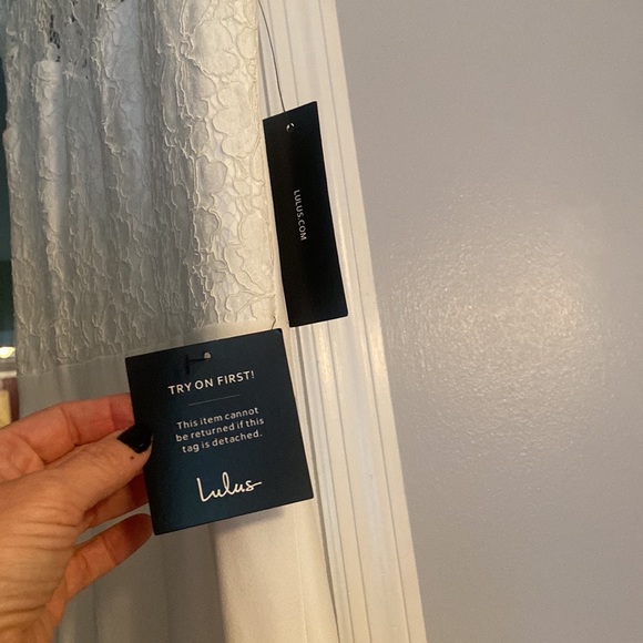 NWT Lulus white wedding dress - Picture 4 of 6